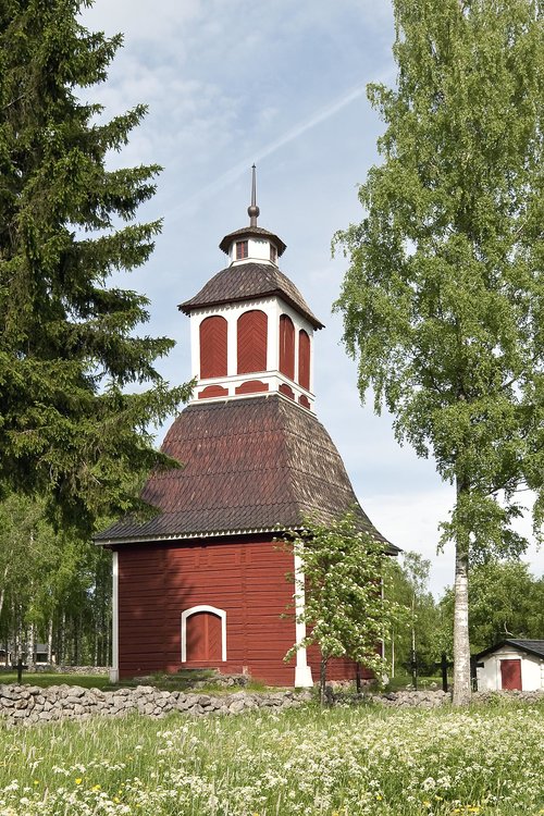 Kesäkioski Kirkkoniemen kellotapulilla Kesäkioski Kirkkoniemen kellotapulilla