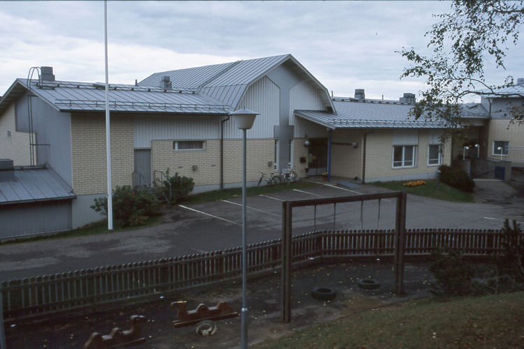 Pihlajaniemen seurakuntakoti